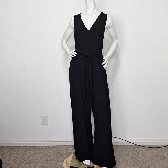 Vince Camuto Black V-Neck Whimsigoth Boho Belted Wide Leg Jumpsuit Size 14 - Picture 1 of 11